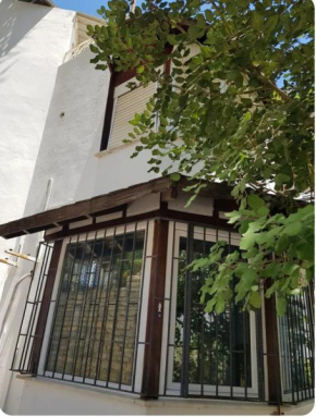 Bodrumda şirin ev